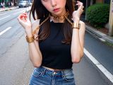 街中で、手錠で拘束される女性　神奈川県　伊勢原市　2026年06月07日